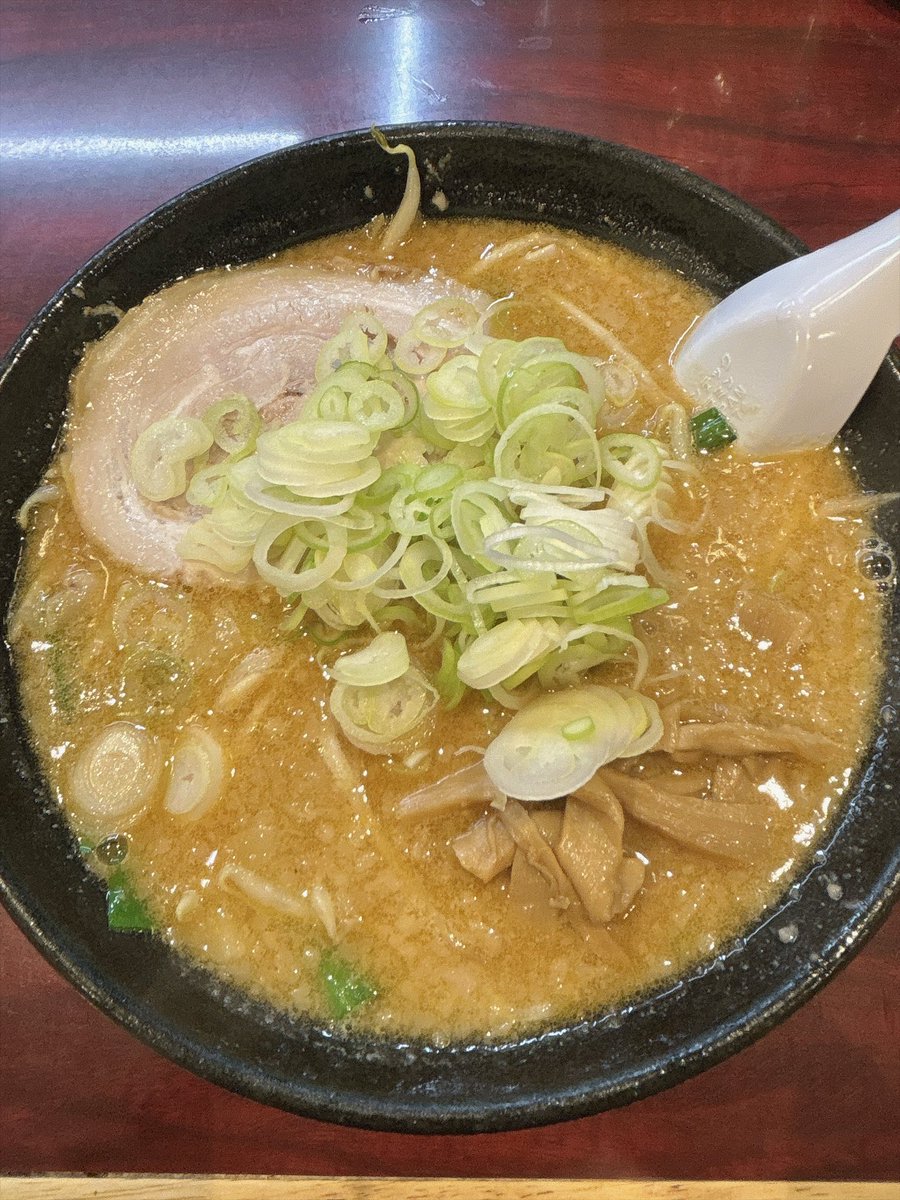 kihiro0324's tweet photo. 夏休みだーーーーーーー！！！！飲酒帰りのラーメンは美味しい！！！！！ https://t.co/2VYwT68VXY