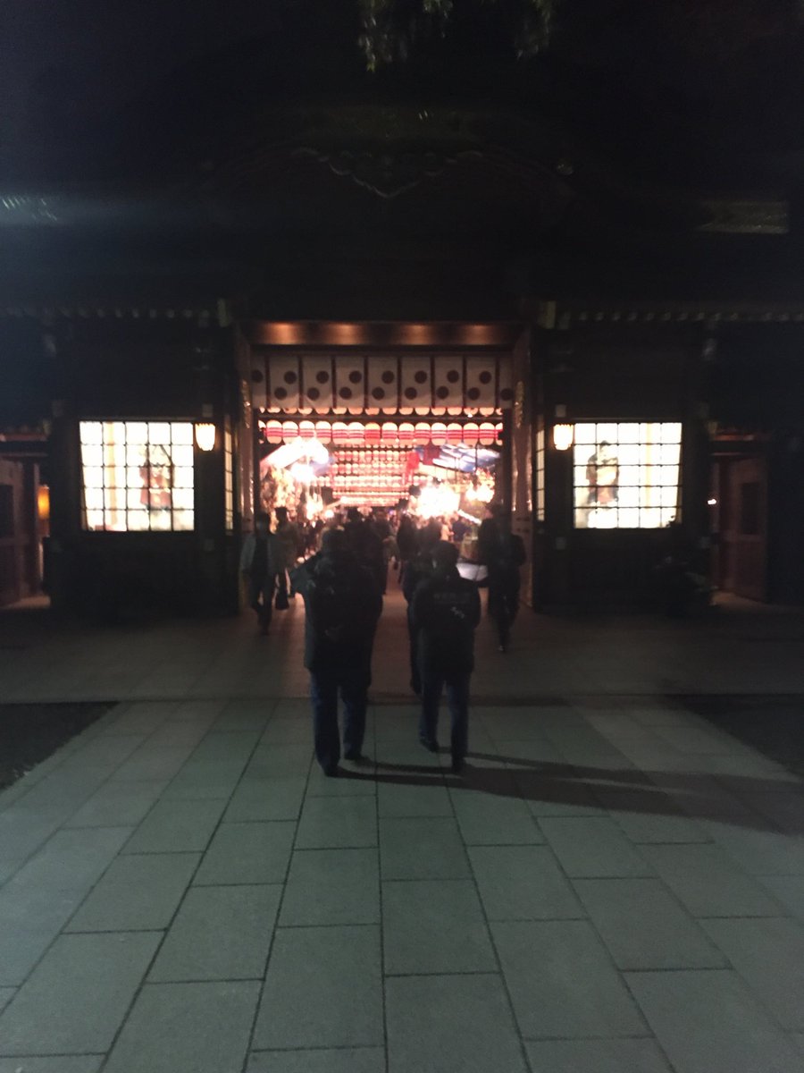 verdy_is_no1's tweet photo. 府中市にある大国魂神社は、約1900年の歴史を誇る武蔵国の総社。
東京5大神社の多摩地域唯一の神社で、初詣やくらやみ祭など、多くの人でにぎわう多摩を代表するパワースポットです⛩️
緑豊かな境内は落ち着いた雰囲気。
歴史と自然を感じられる、多摩が誇る名所です!
#onej
#onejリスナー情報局 https://t.co/Ja9wTqGWle