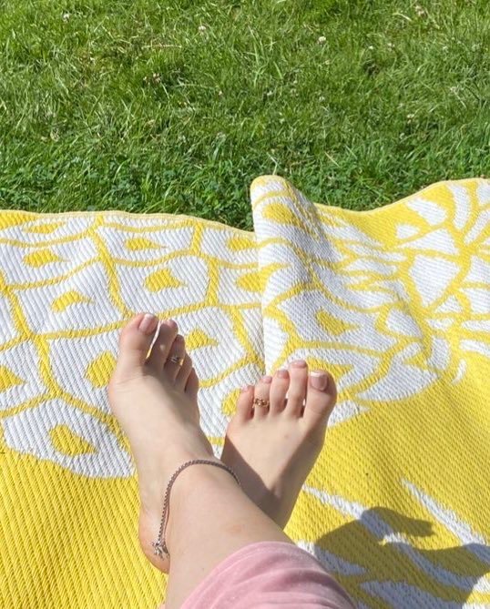jayjaypopi58919's tweet photo. I don't know when my obsession with feet will end; honestly, I don't want it to end😅 the best @pprincesskenna https://t.co/ShnrVjdrh2