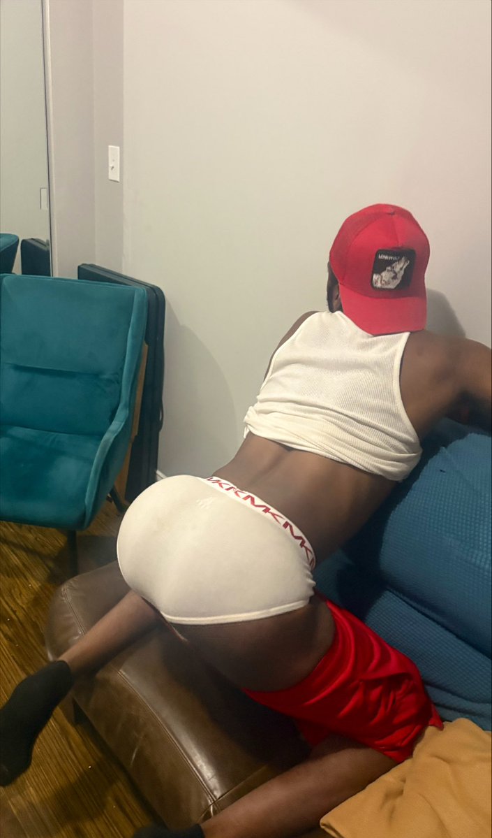 Slimchigayy's tweet photo. Late but …so? 😜
📸 taken by @baldheadfreak69 https://t.co/5epUDZkAoL