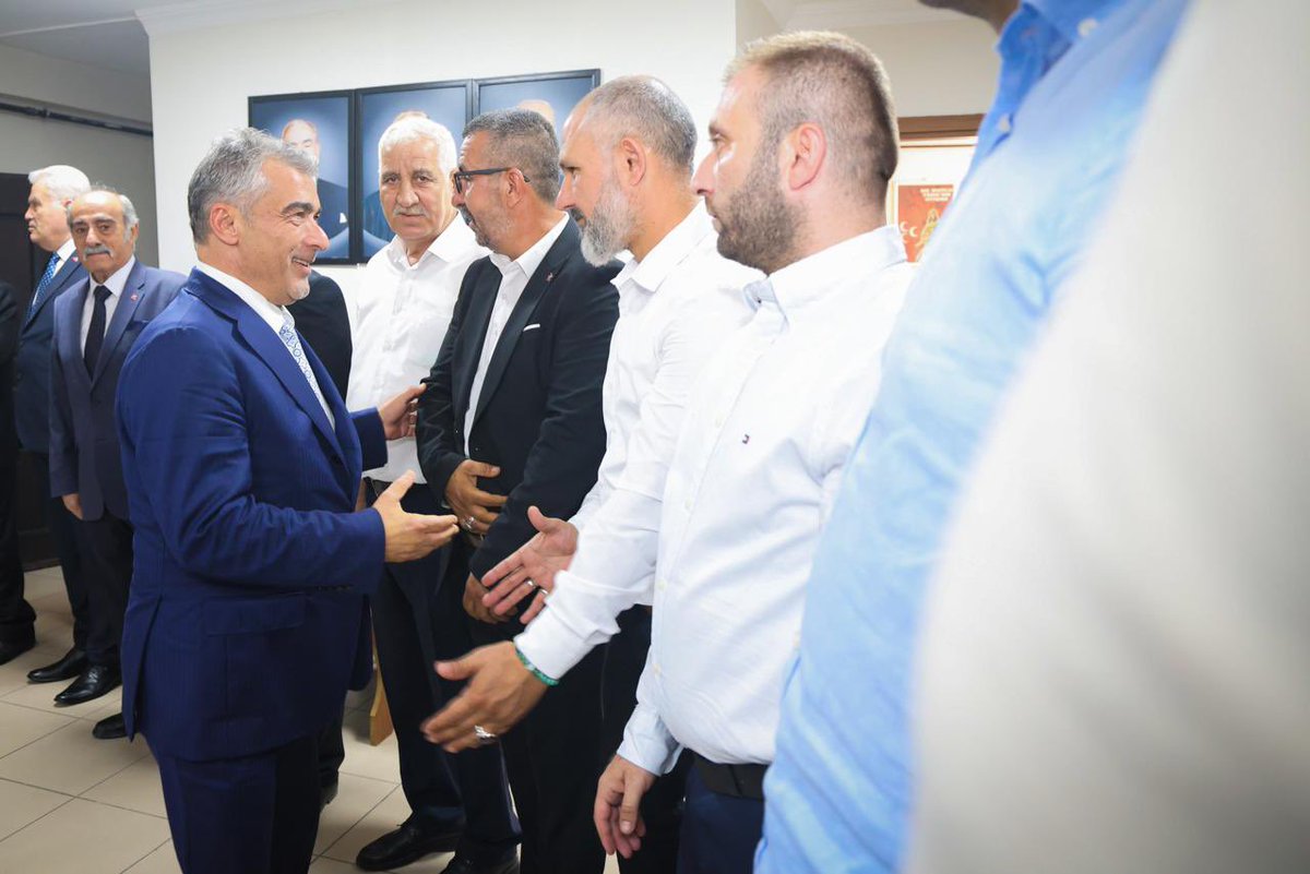 canturkalagoz's tweet photo. Adalet Bakanımız Sayın Akın Gürlek ve AK Parti Iğdır İl Başkanımız Sayın Kemal Ayaz ile birlikte MHP Iğdır İl Başkanlığını ziyaret ettik.

Cumhur İttifakı’mızın güçlü birlikteliği ve dayanışması içerisinde, Iğdır’ımız ve ülkemiz için istişarelerde bulunduk.

Nazik misafirperverlikleri için MHP Iğdır İl Başkanımız Sayın Hüseyin Ateş’e ve kıymetli MHP teşkilat mensuplarına teşekkür ediyorum.

Cumhur İttifakı’nın güçlü birlikteliğiyle Iğdır’ımız için çalışmaya devam edeceğiz. 🇹🇷