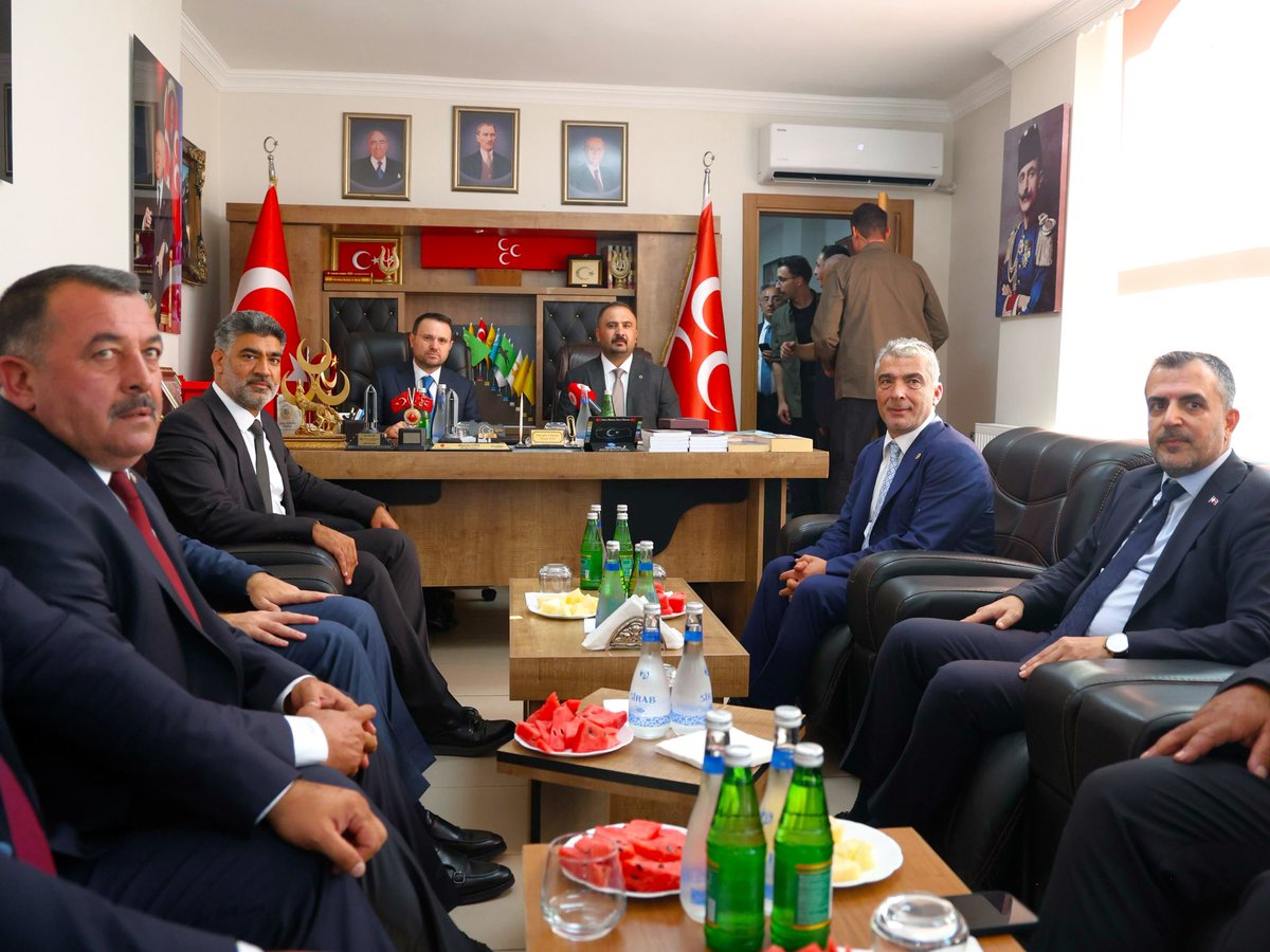 canturkalagoz's tweet photo. Adalet Bakanımız Sayın Akın Gürlek ve AK Parti Iğdır İl Başkanımız Sayın Kemal Ayaz ile birlikte MHP Iğdır İl Başkanlığını ziyaret ettik.

Cumhur İttifakı’mızın güçlü birlikteliği ve dayanışması içerisinde, Iğdır’ımız ve ülkemiz için istişarelerde bulunduk.

Nazik misafirperverlikleri için MHP Iğdır İl Başkanımız Sayın Hüseyin Ateş’e ve kıymetli MHP teşkilat mensuplarına teşekkür ediyorum.

Cumhur İttifakı’nın güçlü birlikteliğiyle Iğdır’ımız için çalışmaya devam edeceğiz. 🇹🇷
