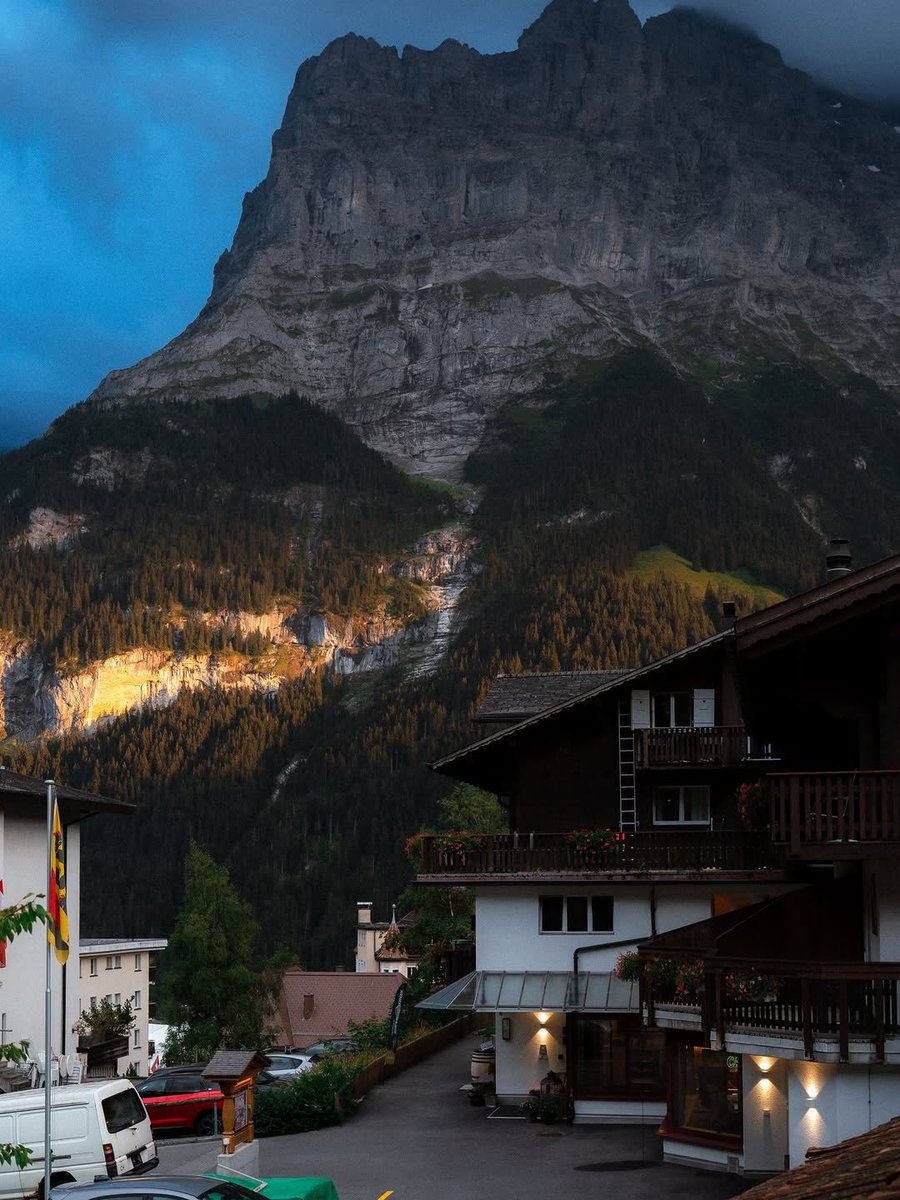 worldclick56's tweet photo. Switzerland 🇨🇭🍃 https://t.co/9yiCjOpc7c