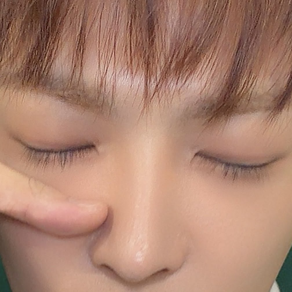 topazfanatic's tweet photo. forever obsessed with his long, pretty eyelashes https://t.co/n8tNOSq4Ww