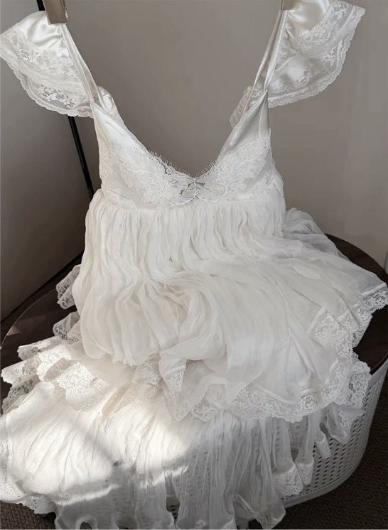 nuraimmortal's tweet photo. armand wearing these kind of dresses when pregnant, his swollen belly lifting up much of his dress that you can se this panties and his small print https://t.co/NpxVcKdJUO