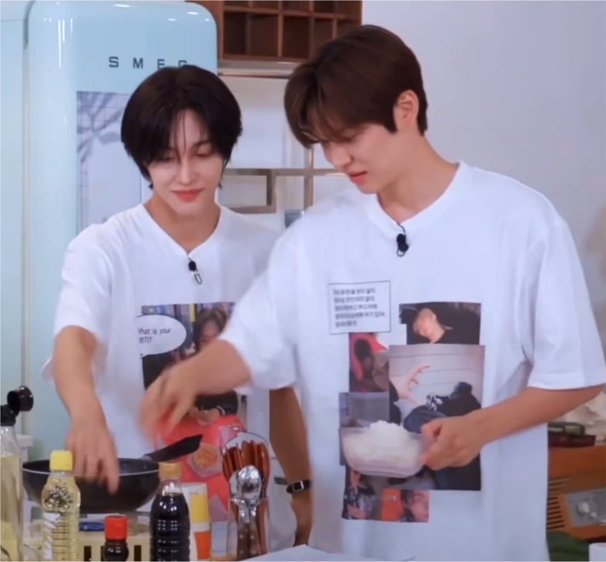barbiebumm's tweet photo. เมิงงงเขินเสื้อคุนหินติดรูปบิมาด้วย กุให้เลยยยเหมือนตอนชู้ตบาสละกล้องแพลนไปหน้าไอบิ สุดหล่อคนนี้มีเจ้าของนะคะฟีลนั้น https://t.co/ZXhz5OrxHV