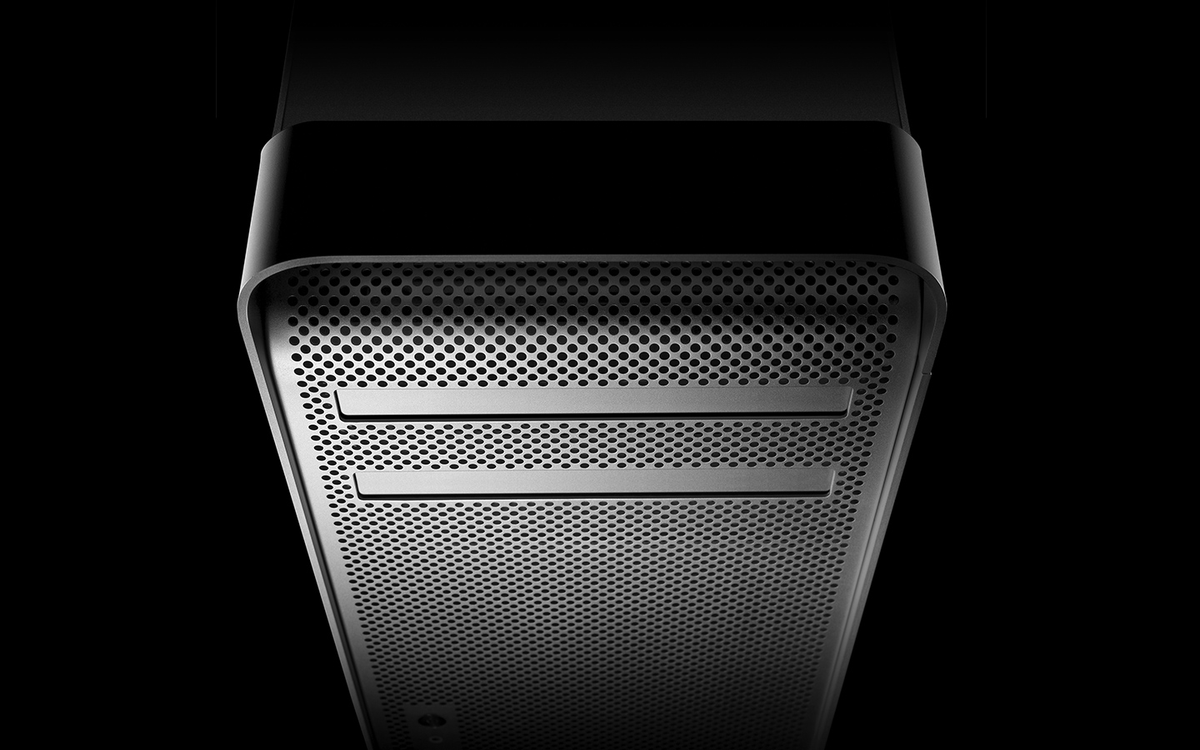 BasicAppleGuy's tweet photo. Mac Pro Turns 20 Today.

The Mac Pro launched with a 64-Bit Dual-Core Intel Xeon chip, marking the end of the transition from PowerPC to Intel Chips. Apple discontinued the Mac Pro in March, 2026. https://t.co/AGTkOWeY5s
