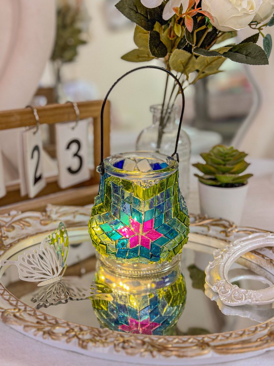 macgredy's tweet photo. [Turn that old mason jar into a stylish candle holder! Add twine and dried flowers for a cozy, budget-friendly decor win ] https://t.co/okMB6AdIjk