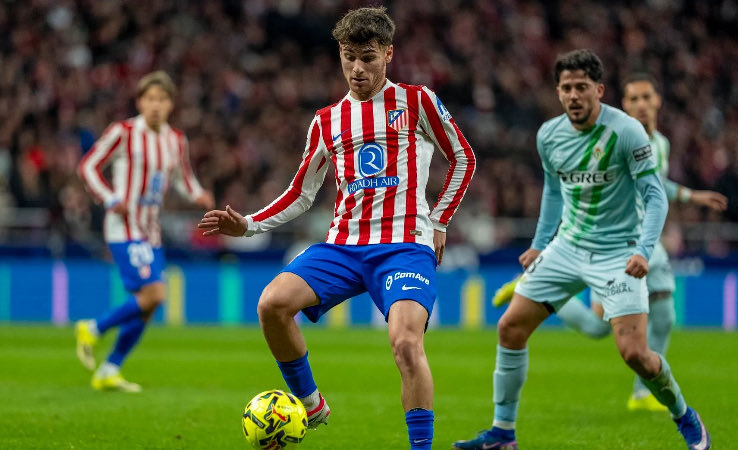 infohernandezzz's tweet photo. 🚨 El Atlético valora ceder a Rodrigo Mendoza

A un club de LaLiga para que tenga minutos. Valencia, Sevilla, Real Sociedad asoman como buenos destinos donde encajaría por estilo y necesidad de talento joven.

#Atleti #LaLiga #Fichajes #ValenciaCF #SevillaFC #RealSociedad https://t.co/EZ98vvHv24