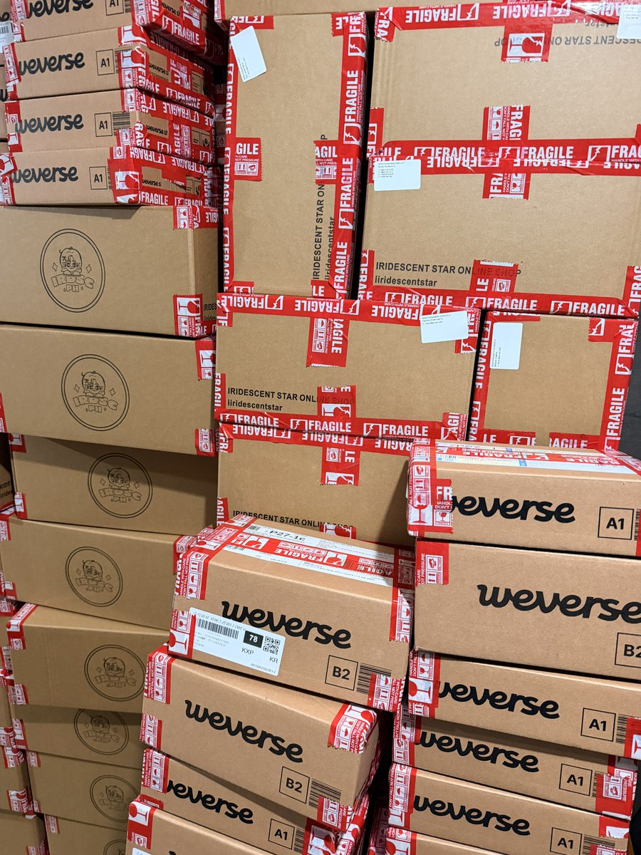 iiridescentstar's tweet photo. #irdscphupdates

re: shipment update
— waybill for this will be attach later until tomorrow, those who haven't checkout yet their order, kindly do so.

and to those na wala pa po shipping request form for new_ encore I'll be sending an email update again para po makapag fill out. thank you!