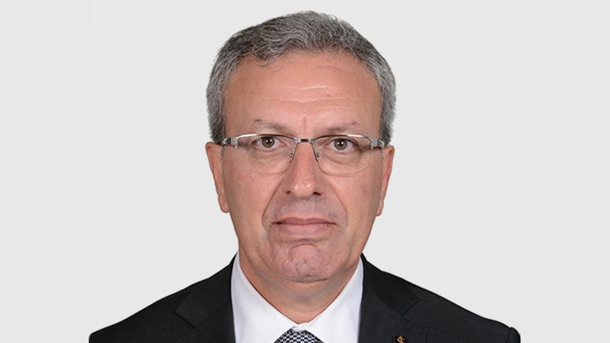 PiyasaTturkiye's tweet photo. 🔴 Şişecam Yönetim Kurulu Başkanı Adnan Bali istifa etti.

📍Yerine İş Bankası Genel Müdürü Hakan Aran atandı.

#SİSE #İSCTR https://t.co/WwgFVRW1Jz