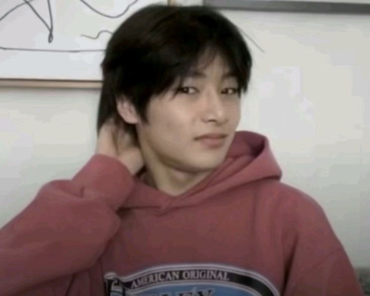 HEE_lover7's tweet photo. Realmente esta es mi reacción al ver las barbaridades que dicen esos enfermos a Niki, mediquense 🙏 busquen algo mejor para hacer en vez de mostrar lo podrida que tienen la mente en redes
#ENGENEs_Against_Bullying 
#HYBE_Address_The_Harassment
#WithNI_KIForever https://t.co/1v4egMI78V