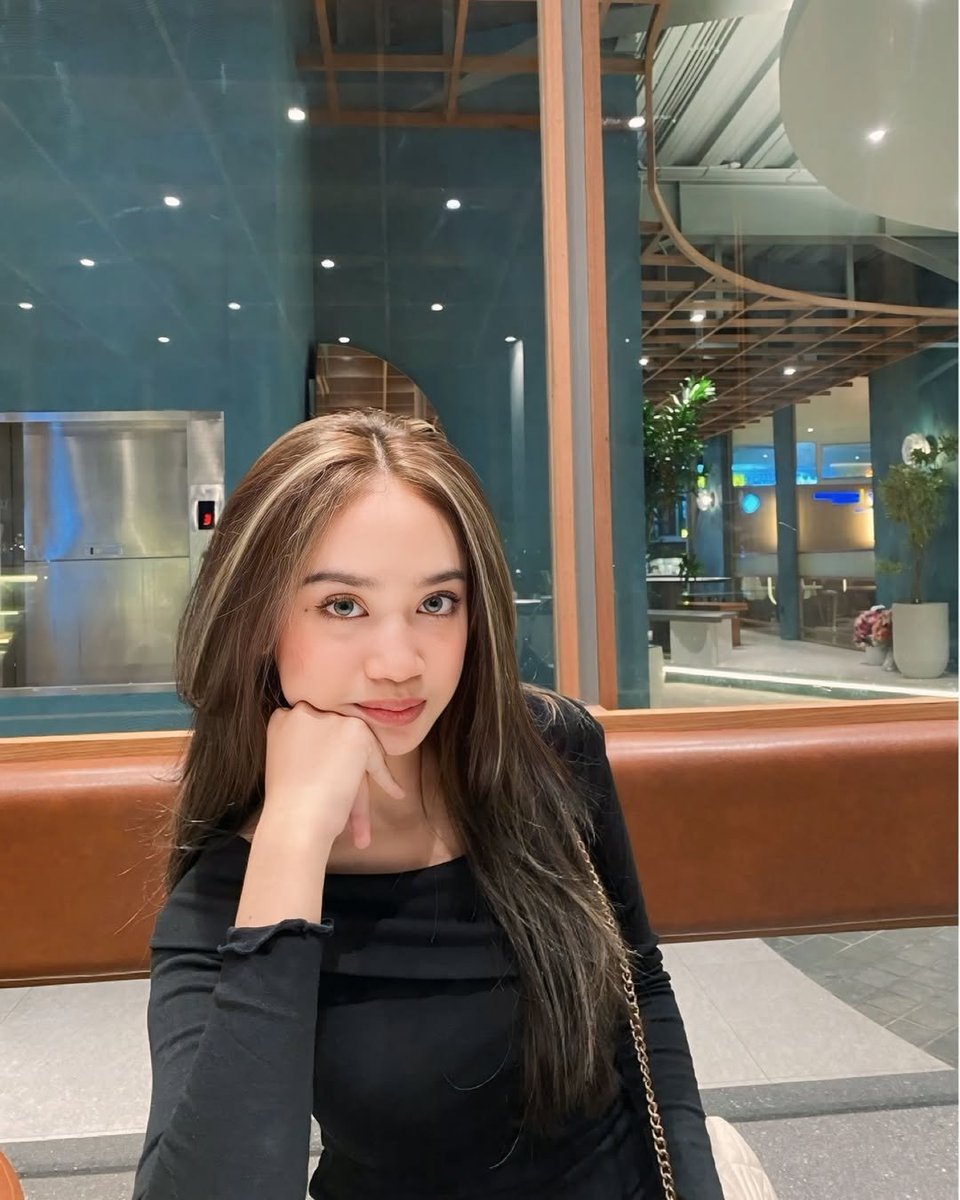 AnshuSi81360237's tweet photo. Ready open bo vcs Bogor tapi aku chubyy ada ga ya #openbobogor #bobogor https://t.co/mXoJk5JBYw
