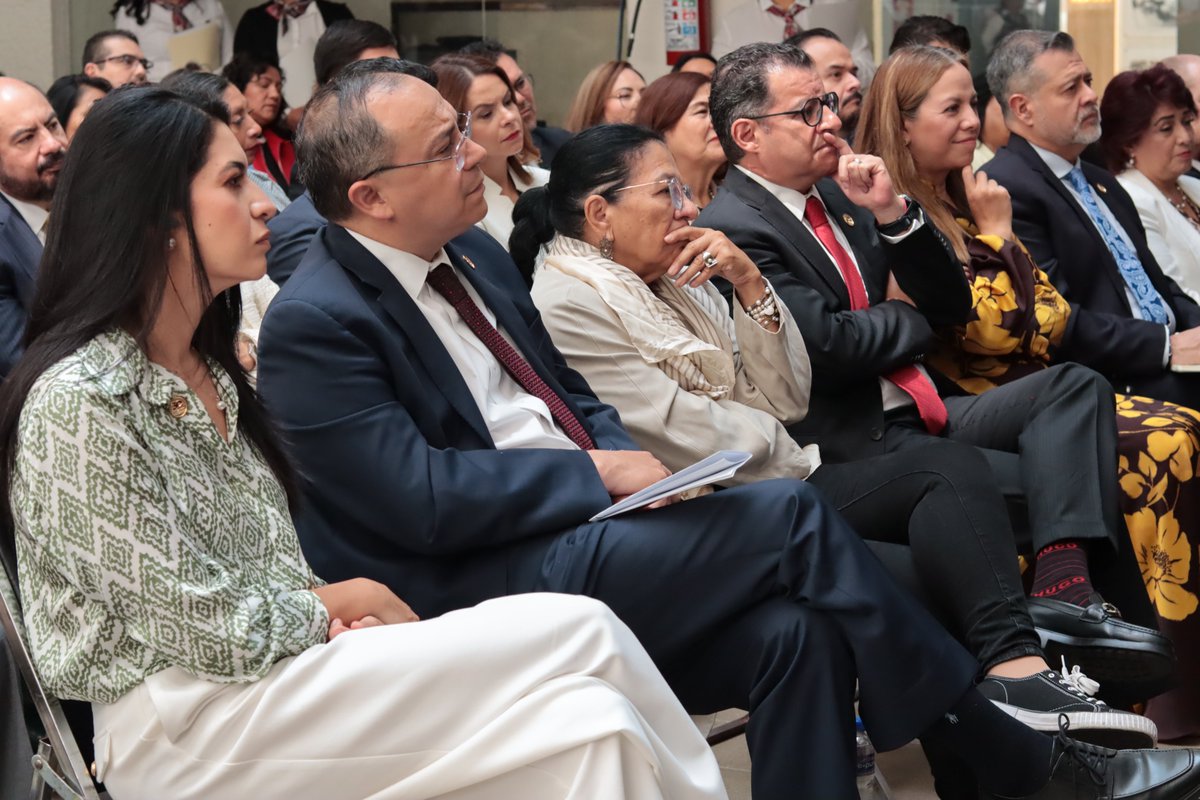 auditoriacdmex's tweet photo. En el marco de la conmemoración por el 30 Aniversario de la ASCM, contamos con la distinguida presencia de representantes de diversas instituciones y personas servidoras públicas que nos acompañaron en esta fecha significativa.

Este encuentro refrenda la importancia de la colaboración interinstitucional y del compromiso compartido con el fortalecimiento de la fiscalización superior, la transparencia y la rendición de cuentas.

Agradecemos a quienes nos acompañaron a celebrar 30 años de compromiso y servicio a la Ciudad de México.