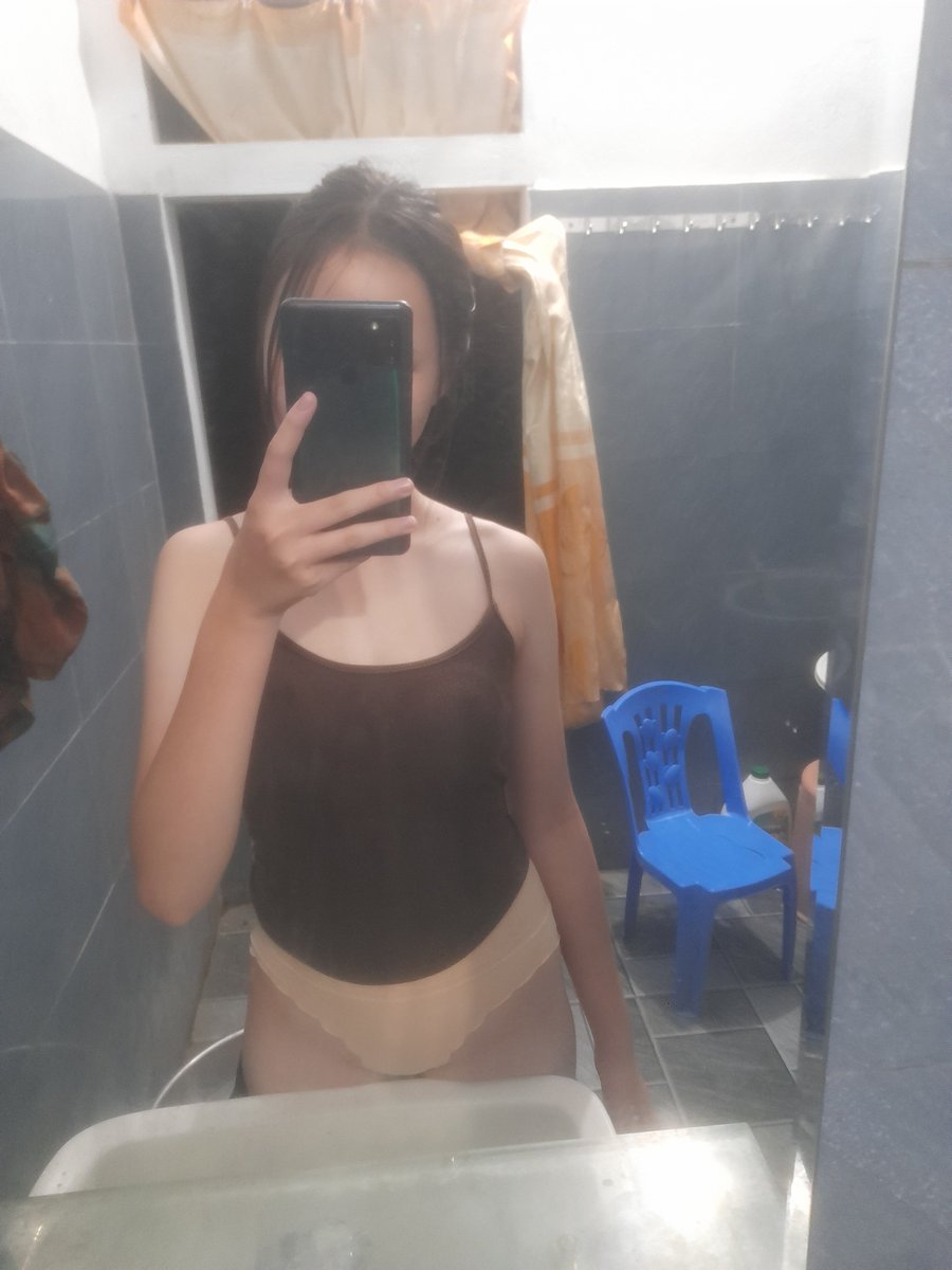 damvadi's tweet photo. Ng ko có thắt eo:(( https://t.co/vQl1qokThX