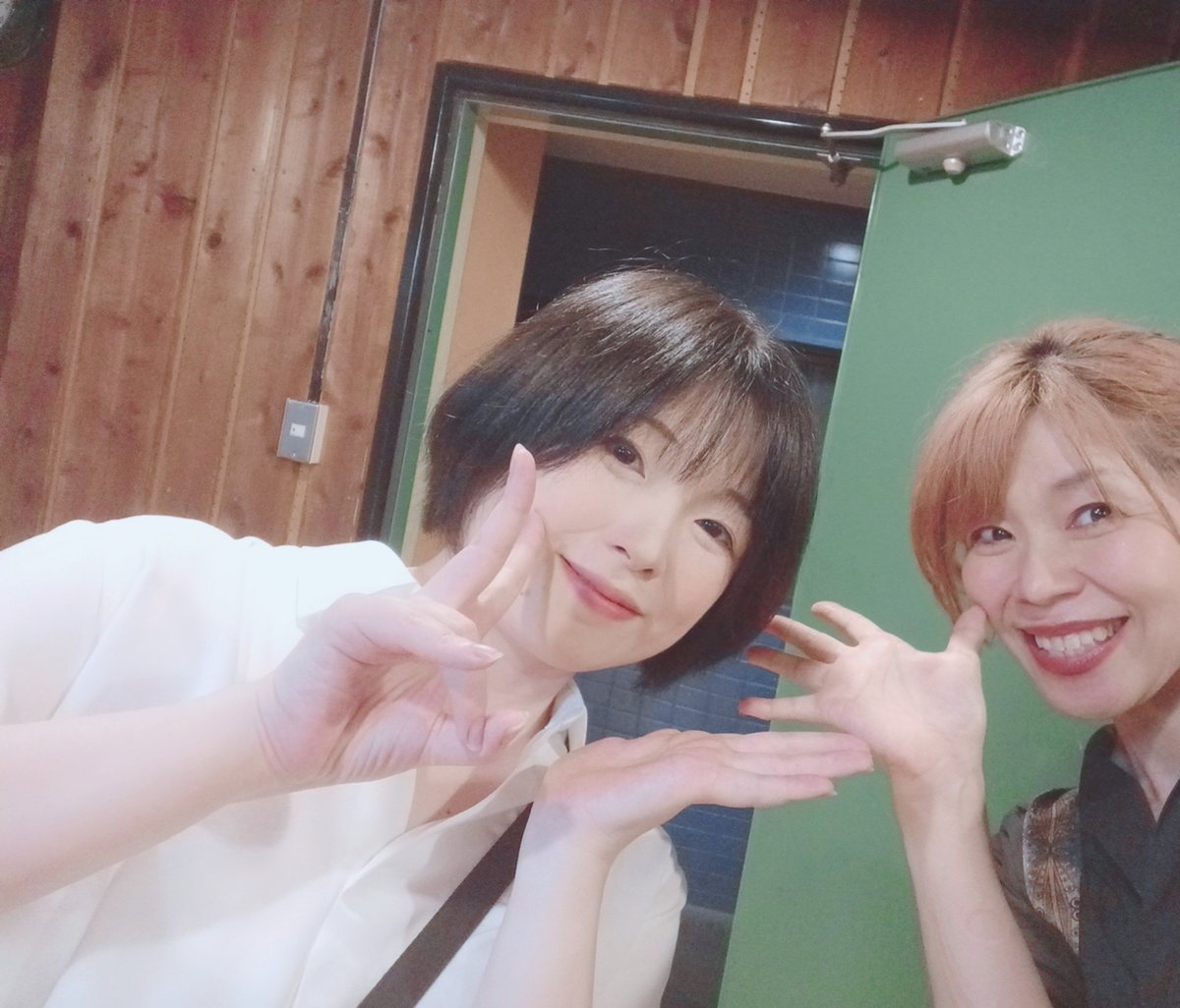 rioriojyaneiro's tweet photo. ももちゃんご出演
 #アイネこの雨
観て…聴いてまいりました
この時期この季節にこそ
聴いておきたいストーリー
そしてそして
ももちゃんの透明感が本当に心に沁みます✨.ﾟ･*..☆.｡.:*✨.☆.｡.:. *:ﾟ https://t.co/4yaNT8kVBk