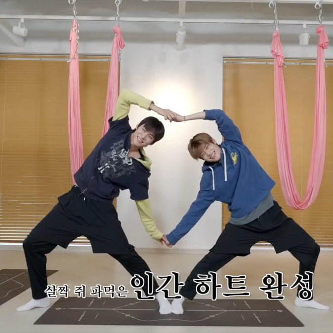 dd_o3o_'s tweet photo. @dmstjrthgml 
우웅생일추카해 
#석웅딛또 
항상행복햇음졸겟어
#happy_우웅_day 
빠지가서나한테빠졌어?
#고양이같은우웅의생일을축하해 https://t.co/rzVoedjMF5