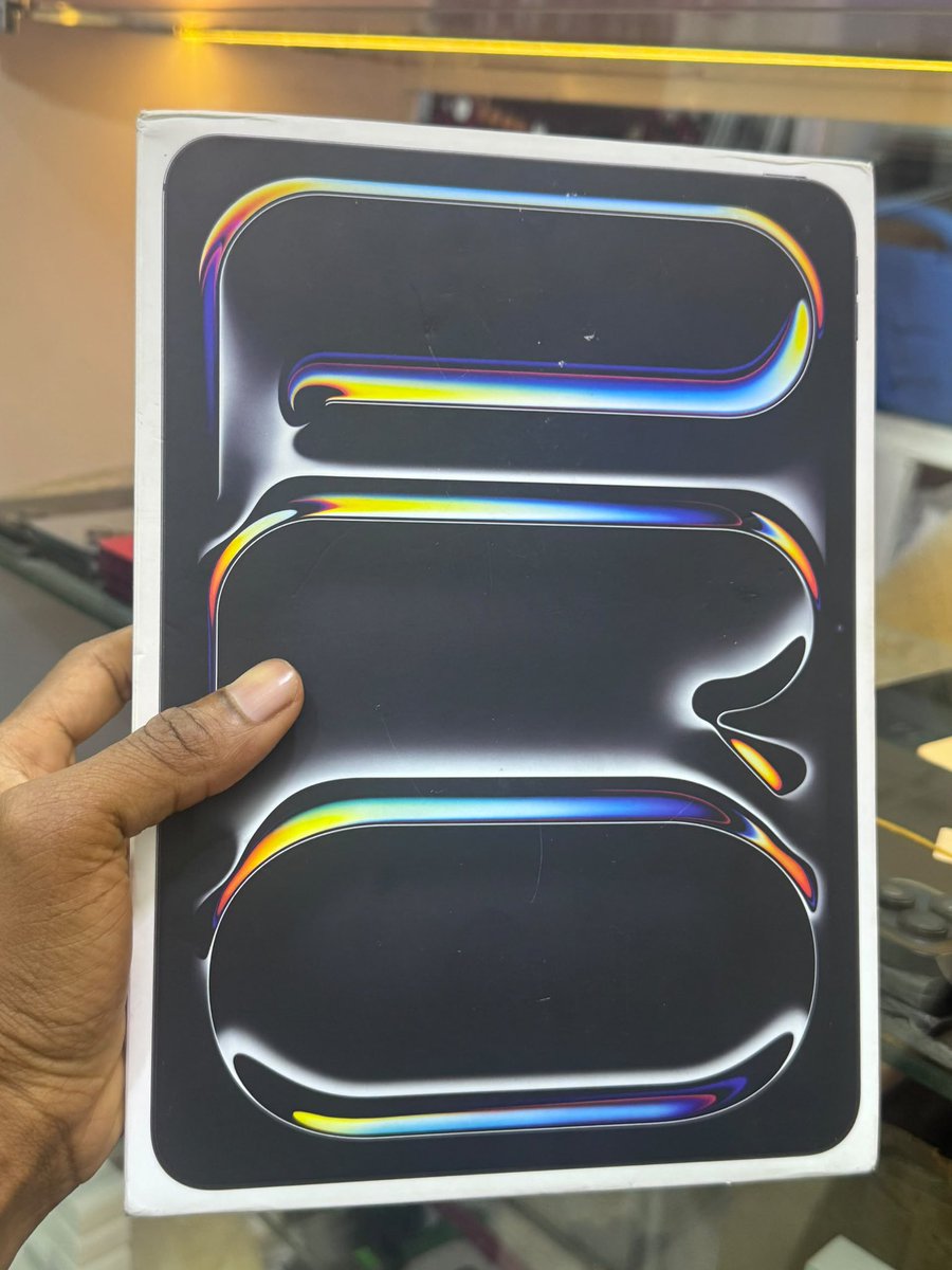 Sire_BMorgan's tweet photo. iPad Pro 2025 ๐บ๐ธ
11 inches - M5
Wifi only
512GB ๐ท๏ธ 1,650,999 https://t.co/YmIx0vZ8rn