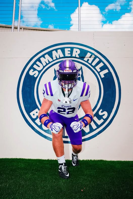 CHSHurricaneFB's tweet photo. Happy Birthday to #Canes LB, @KentGresham8. We hope you have a great day. #IfYouLoveItSayCanes #GreatToBeInTheVille https://t.co/yO4LjbJDdx