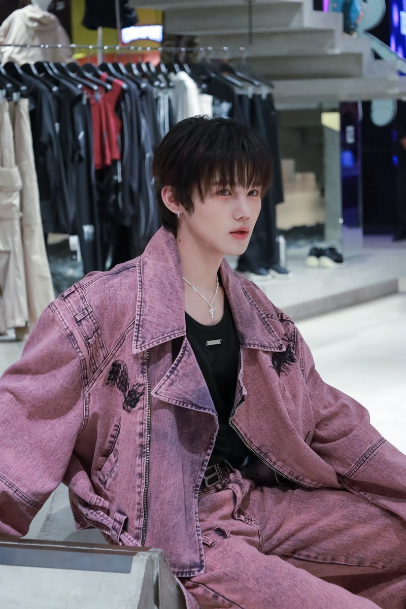 ishipemsohard's tweet photo. โคตรจาโซ้ะะะะ😭😭😭 https://t.co/ZXYas7HhZH