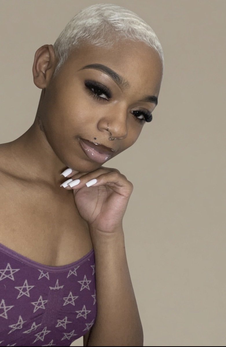 dadancerpreneur's tweet photo. women who can rock blonde hair is sexy asf https://t.co/PFyD95MeVV