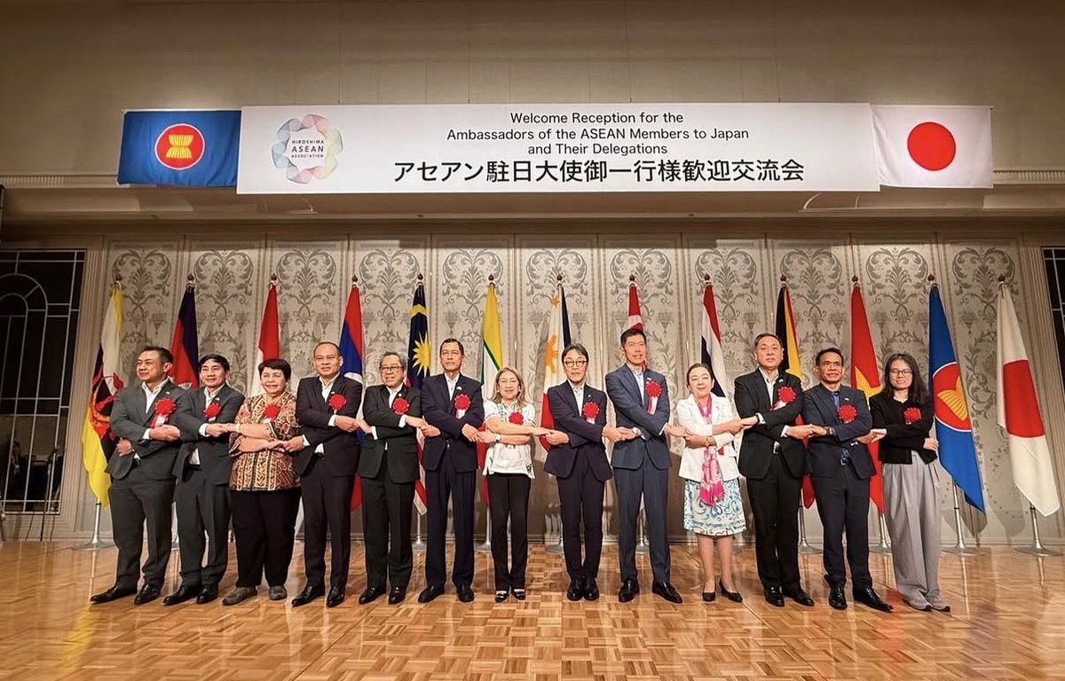 rozianghani's tweet photo. Attended the 330th ACT Meeting in Hiroshima. ASEAN ambassadors exchanged views on recent political and economic developments in 🇯🇵. Also received briefings by the Chairman of the Hiroshima ASEAN Association and the Director of the Hiroshima Peace Memorial Museum
@MYEmbassyJapan https://t.co/fR6kFSMHMB