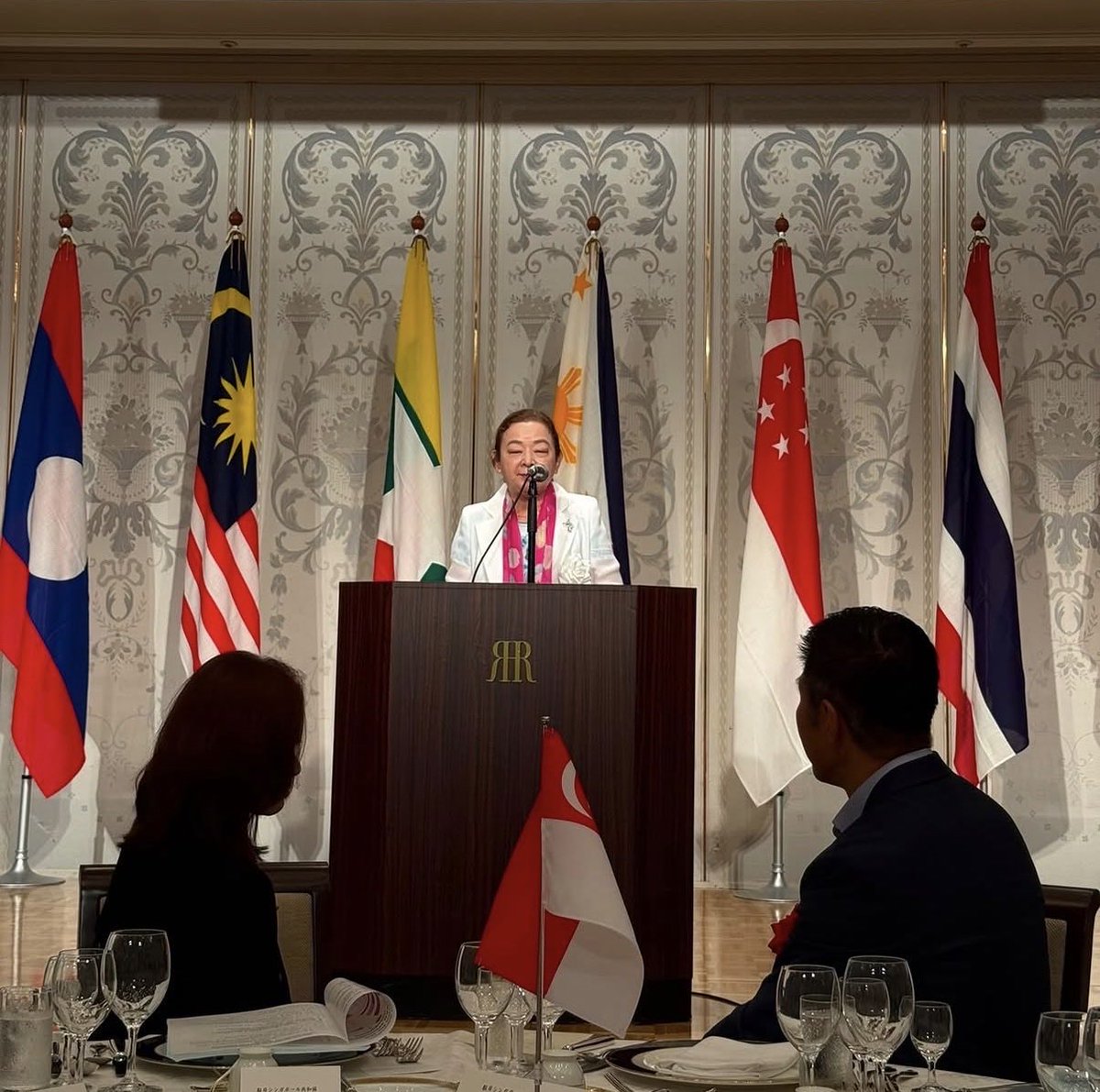 rozianghani's tweet photo. Attended the 330th ACT Meeting in Hiroshima. ASEAN ambassadors exchanged views on recent political and economic developments in 🇯🇵. Also received briefings by the Chairman of the Hiroshima ASEAN Association and the Director of the Hiroshima Peace Memorial Museum
@MYEmbassyJapan https://t.co/fR6kFSMHMB