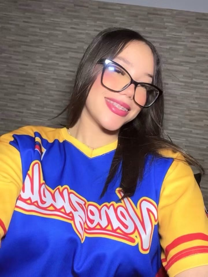 Karol92k's tweet photo. Holis 🥰 https://t.co/N0QpGLQK0a