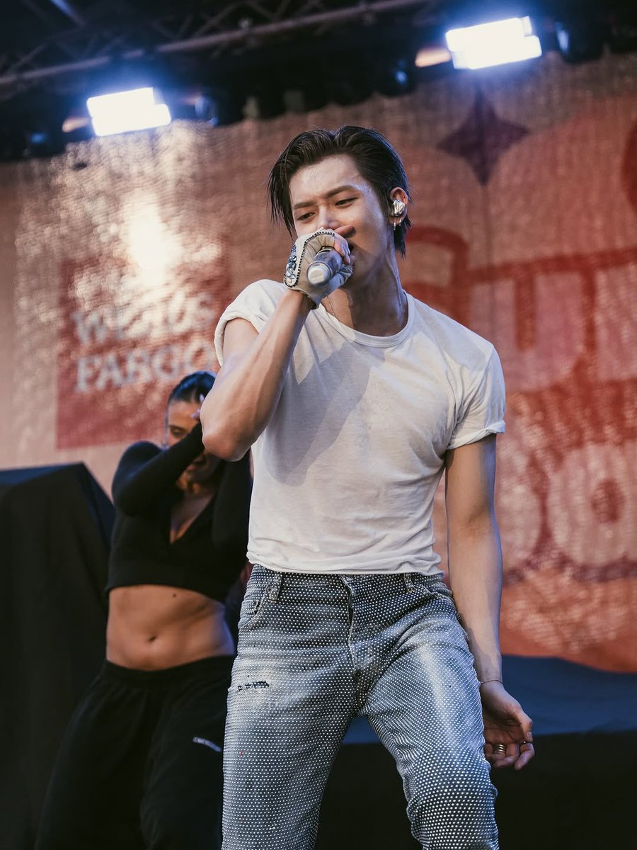 loopszzn's tweet photo. z100newyork instagram update https://t.co/W99r9RQNpE