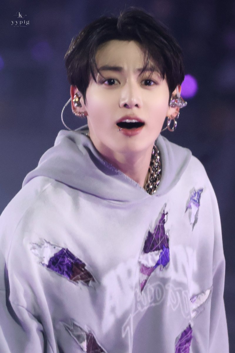 YYPIG97's tweet photo. 세상에서 제일 예쁜 토끼예요(ᐢ ܸ. .ܸ ᐢ)♡
 #정국 #JUNGKOOK 
#BTS https://t.co/QkPvWKLnqf