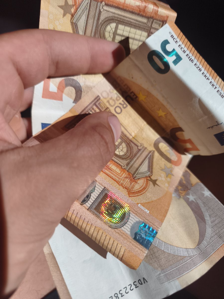 Dominaxtor's tweet photo. Una vez más , con vuestro dinero me la pegaré en la playa.
De locos estos 150€ en mano.👉🏻🧎🏻‍♂️
#findomespaña #amofinanciero
#esclavofinanciero #cashfag #gayfindom
#gayfinsub #findomspain #humanATM
#moneyslave https://t.co/YMYZbf18rw