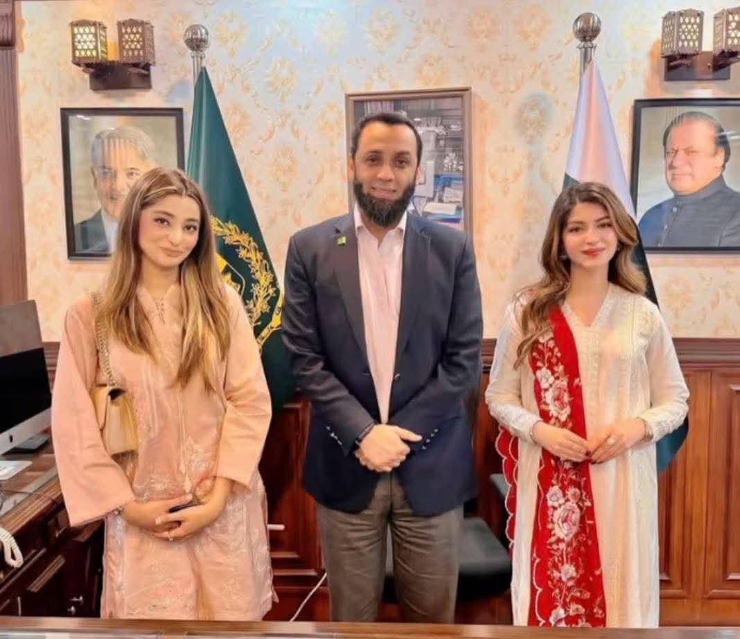 ZubairShahAgha1's tweet photo. Remember Acha G ? Girl 
Kinza Hashmi with Acha G and Ata Tarrar and Romina Khurshid Alam visiting the parliament for important issues discussion https://t.co/UlvkageLA5