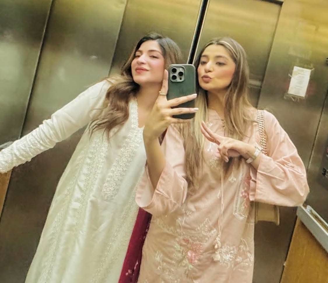 ZubairShahAgha1's tweet photo. Remember Acha G ? Girl 
Kinza Hashmi with Acha G and Ata Tarrar and Romina Khurshid Alam visiting the parliament for important issues discussion https://t.co/UlvkageLA5