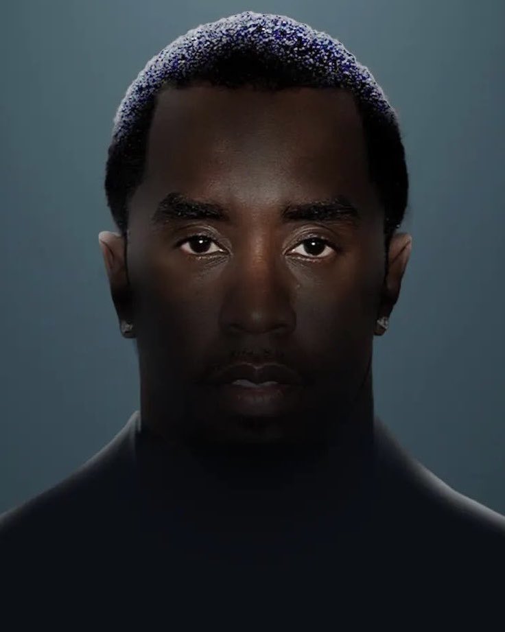 DailyNoud's tweet photo. Fuck it.

Robert Pattinson has been cast as Sean ‘Diddy’ Combs in the new ‘NOTORIOUS B.I.G.’ biopic.

(via: Deadline) https://t.co/I8JkWzklrf