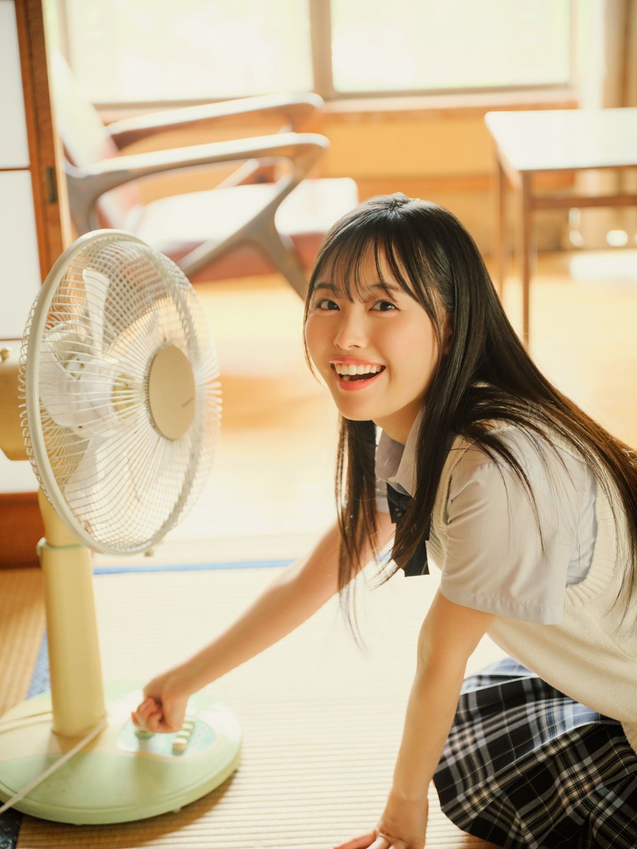 MusicCultureinf's tweet photo. 高校3年生、アンジュルム・後藤花
「B.L.T. SUMMER CANDY」登場！ 
🔗https://t.co/TOxZUl0roh 

#後藤花 https://t.co/Jo0SYrJkNO