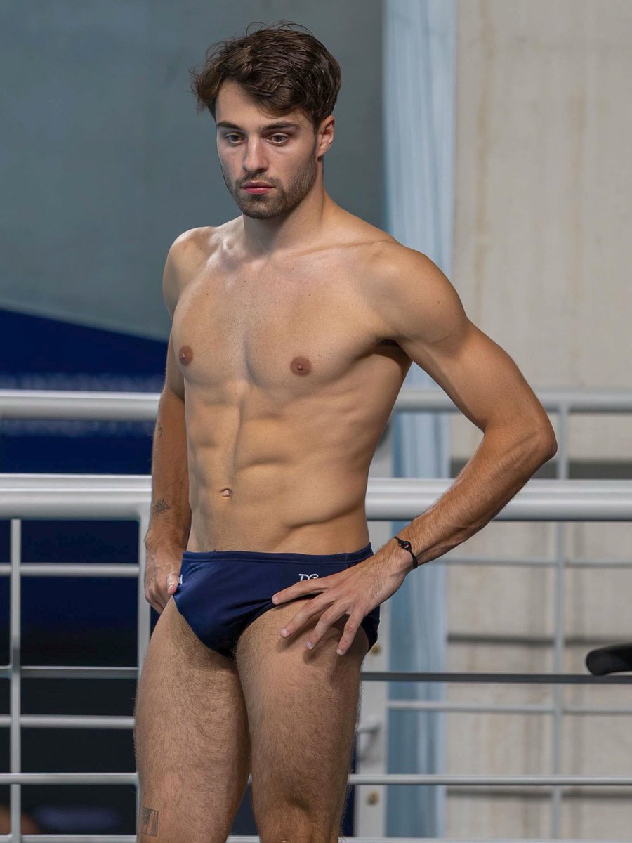 MenSpeedos's tweet photo. Jules Bouyer https://t.co/x8voM2qx3i
