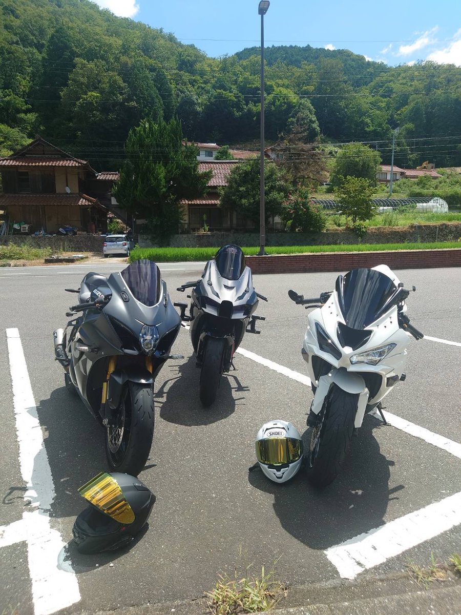 6Rnohitodesu's tweet photo. お久しぶりです
そろそろ車検切れて1年経つそうです https://t.co/hplmgr4jWR