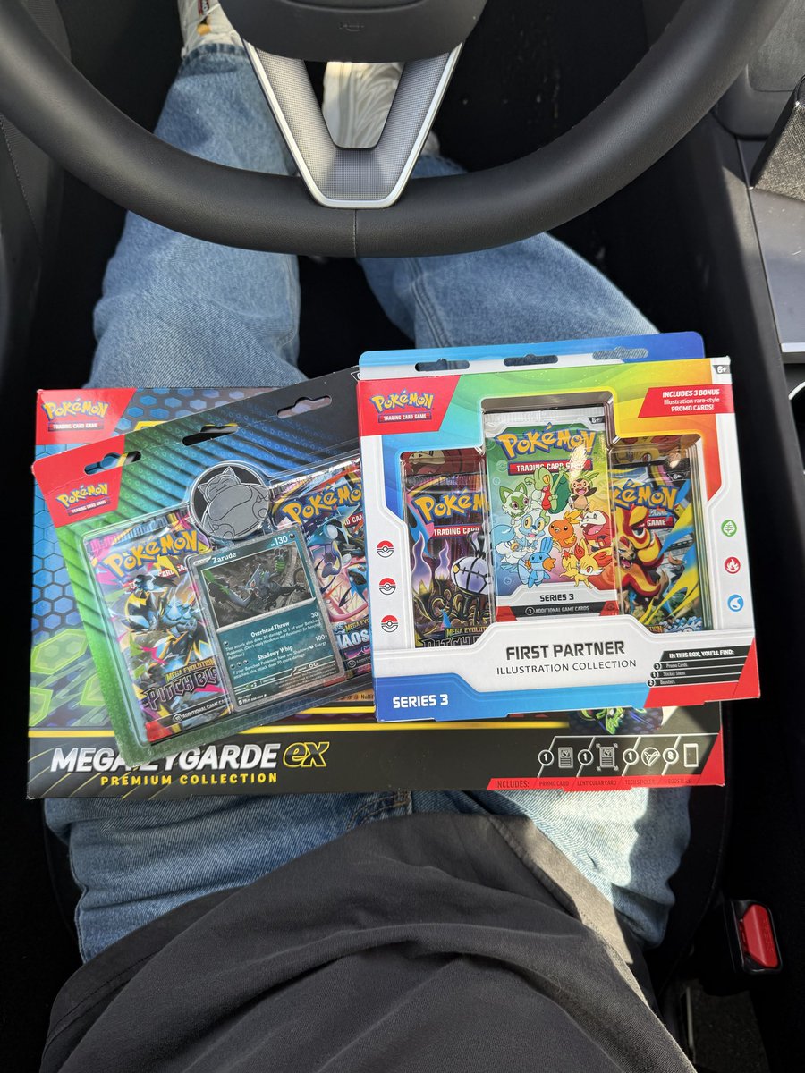 alolanchris's tweet photo. First partner series 3 release day was a success! #pokemon #pokemoncards #pokemontcg #firstpartnerseries https://t.co/3lmEElLAAv
