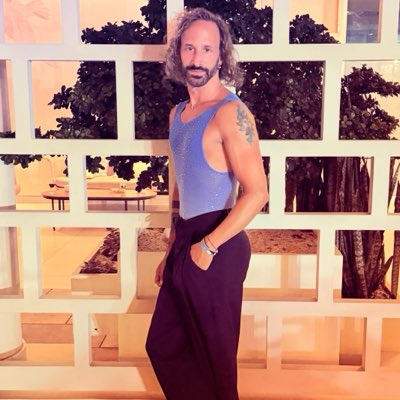 massisoleluna's tweet photo. #NuovaFotoProfilo https://t.co/8Yuc15S3VQ