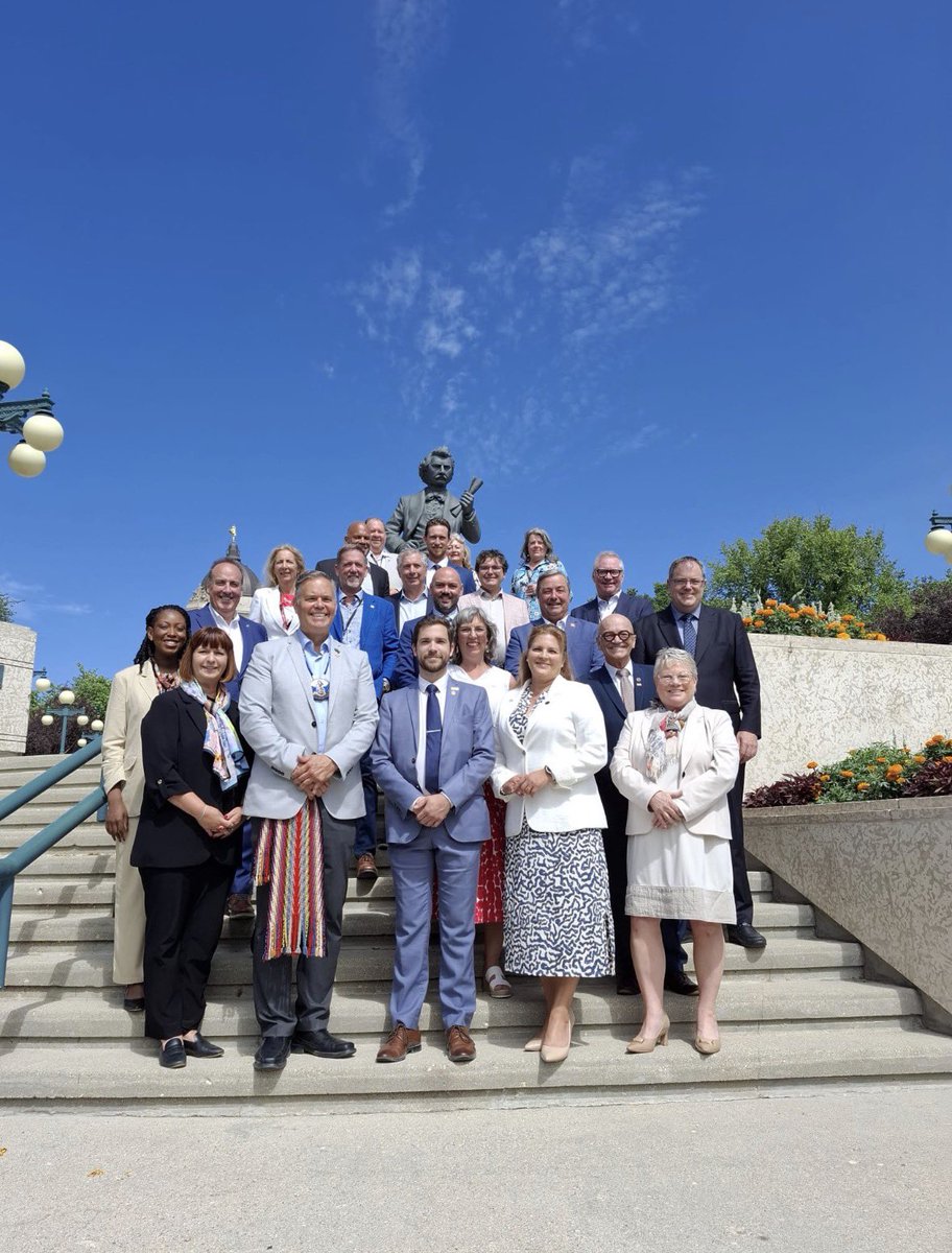 mflalonde's tweet photo. À titre de présidente de la #CAPF, j’ai eu le plaisir de participer à la 41e Session de l’Assemblée régionale Amérique de @APFfrancophonie à Winnipeg. https://t.co/kK6gXsFGsq