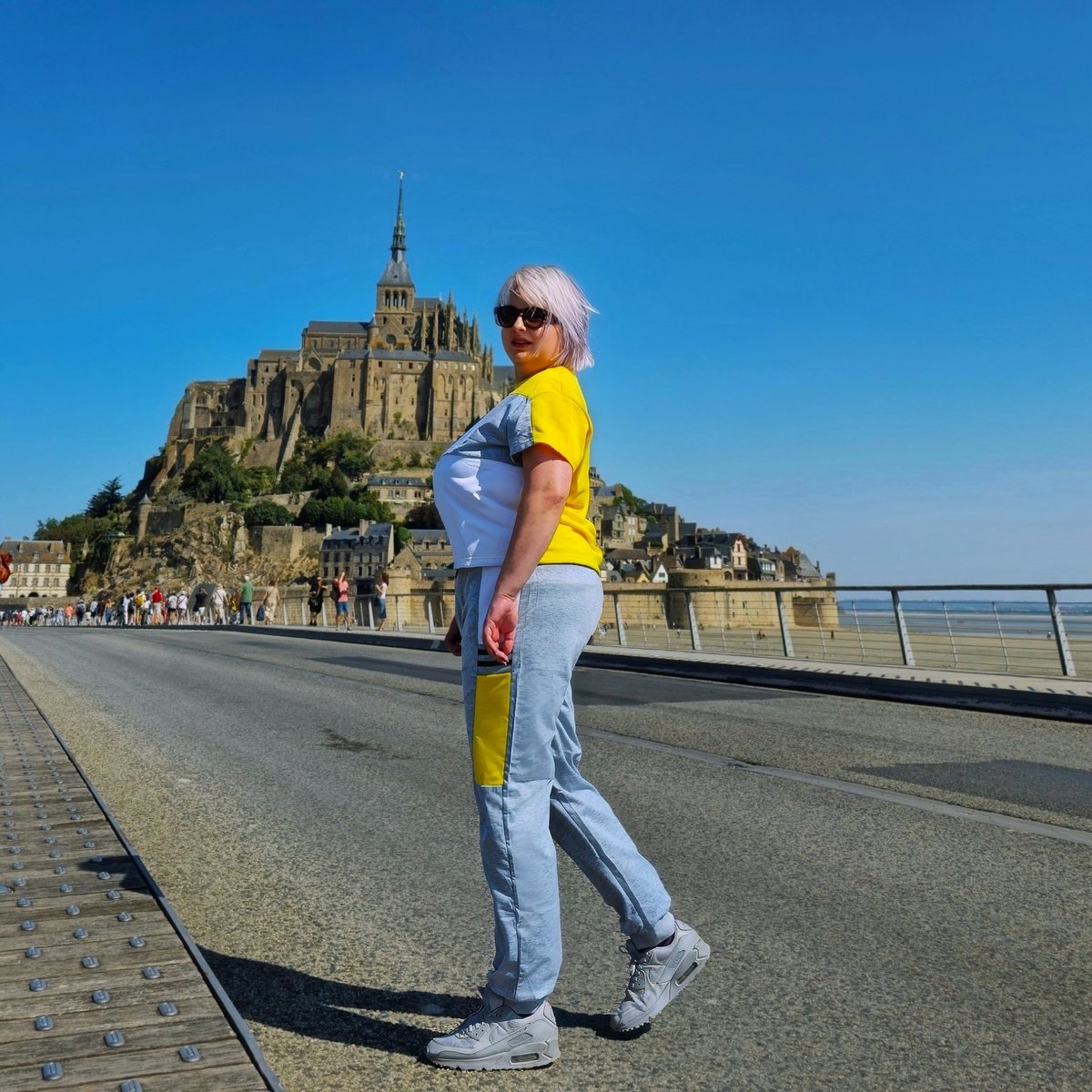 Davina_Elgazzar's tweet photo. #MontSaintMichel https://t.co/3vHXXmZHf3 https://t.co/ojBOORisxB