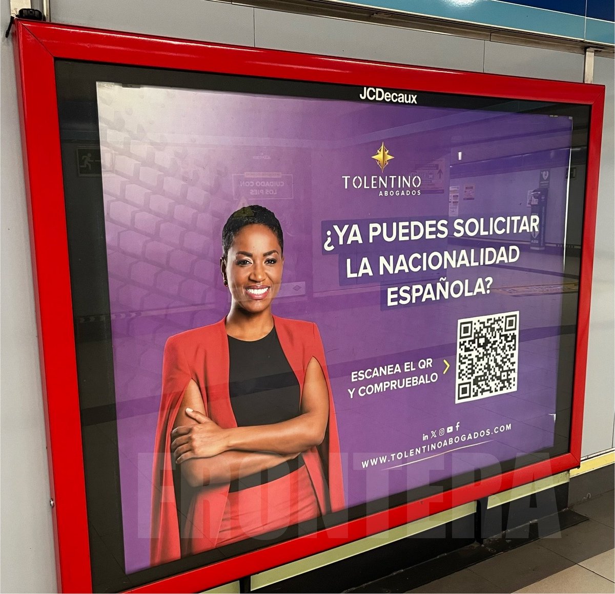 Frontera_es's tweet photo. Promoción del reemplazo en pleno metro de Madrid. https://t.co/EVcJXn2lqB
