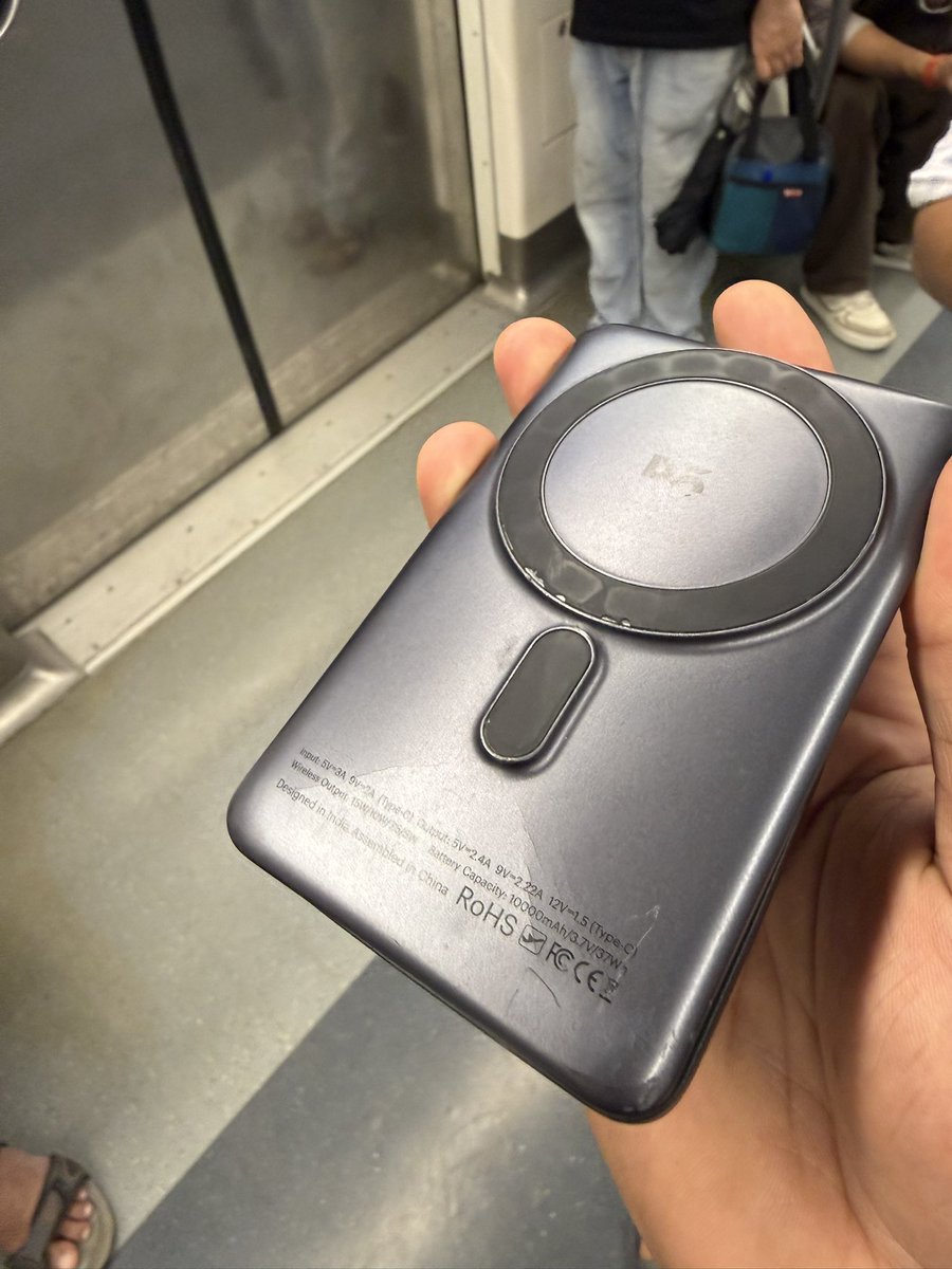 aayushdams's tweet photo. Hi @DailyObjects, I’ve been using your power bank for years and absolutely loved it, it has been one of my favorite purchases. ❤️

Recently, I noticed that the battery has swollen. Should I stop using it immediately, or is there anything you recommend?  Thanks! https://t.co/rHoS9XZuZy