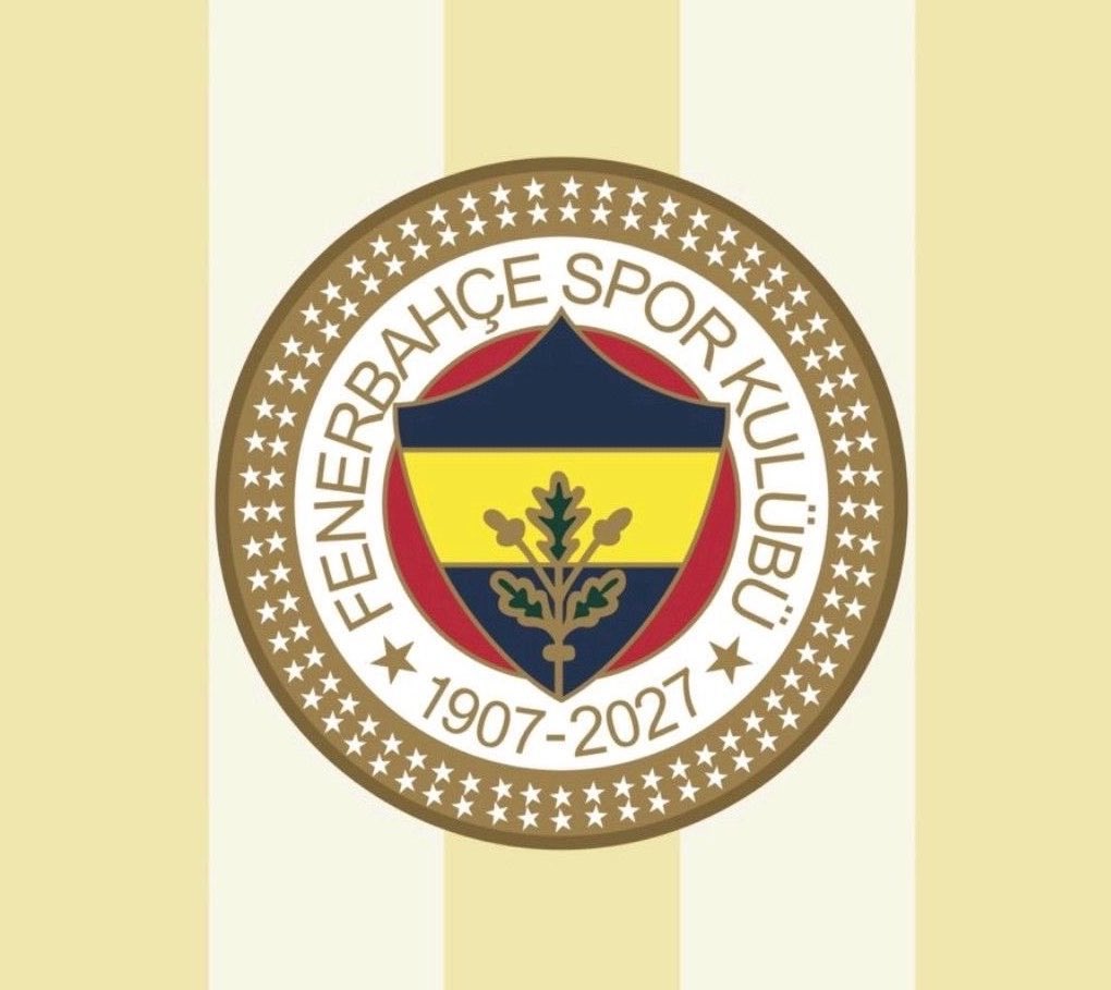 actu_Superligfr's tweet photo. 🚨🚨 IGOR PAIXÃO 🇧🇷 A ÉTÉ PROPOSÉ À FENERBAHÇE !! 💛💙🤯🤯

L’Olympique de Marseille 🇫🇷 doit vendre pour 150M€ cet été pour ne pas être relégué administrativement. 😳

L’ailier gauche de 26 ans est évalué à 30M€ par le club phocéen. 🤑

🗞️ @yagosabuncuoglu https://t.co/EpEAqUs7gT