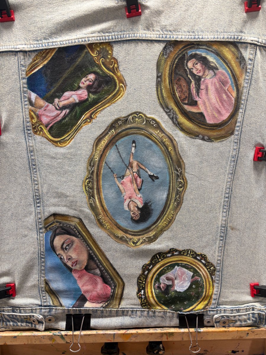 WannaBeDancer20's tweet photo. @LiviesHQ held an art contest and I was one of the winners!! I am super greatful for everyone that voted and the other two winners are ABSOLUTELY AMAZINGLY talented!! https://t.co/UJlBeEukKj