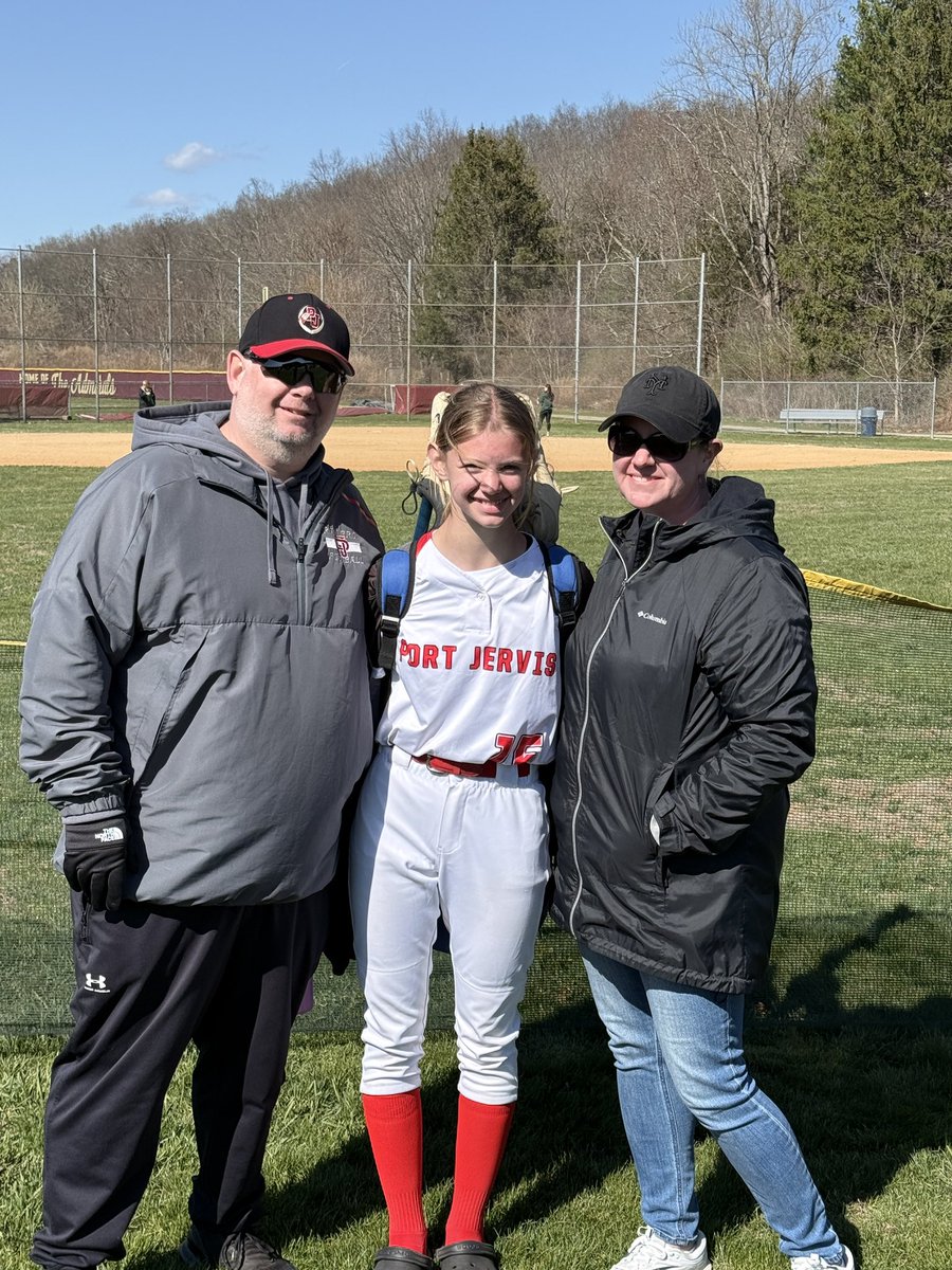 Shayna9Carroll's tweet photo. It was a privilege to be called up to varsity as a 7th grader. I can’t wait for next spring. Here are my stats: .250, 2 hits, 2RBIs, 9IPs, 8Ks. Here are some highlights. #goport https://t.co/1WEIY7swaB