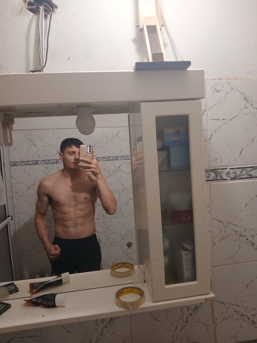 LaguiaBrian's tweet photo. 🥊✅️ https://t.co/CsZ4urqhC2