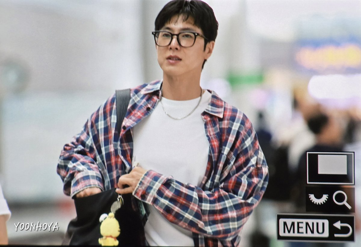 YOONHOYA_COM's tweet photo. 260807 인천공항 윤호출국
: 이른 아침 유노랑이와 함께 아투 시작!!

#유노윤호 #정윤호 #UKNOW #TVXQ!
#UKNOWPROJECT26 #Macau https://t.co/oxwWPMyrp5