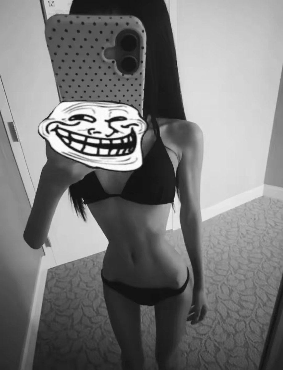 pwupcakek's tweet photo. #egirl #edtwt #bodycheck https://t.co/IoeORsjvZs
