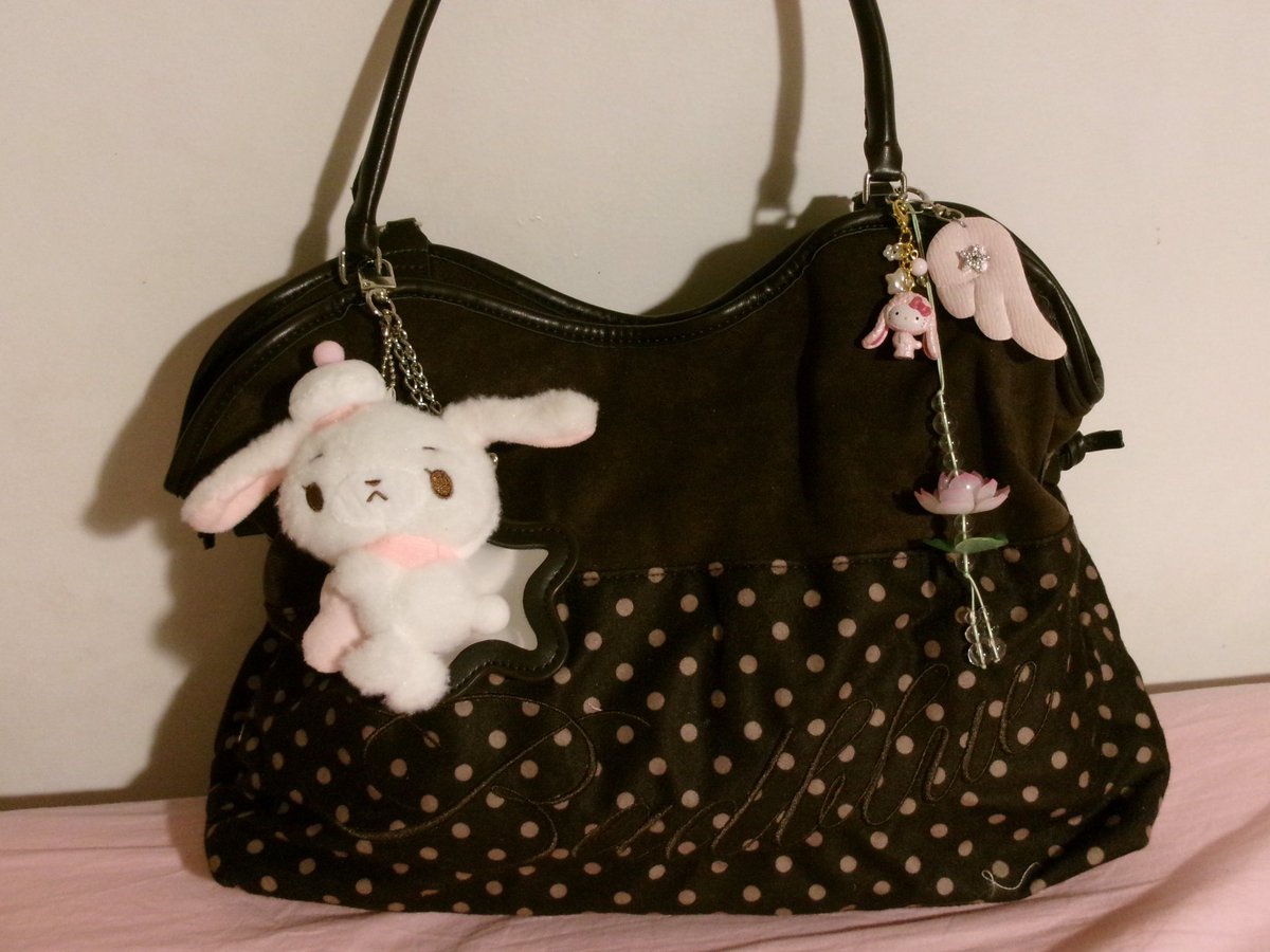 imnotyuuki's tweet photo. مره تجنن ~ كل شيء يشبهني ᗴ͜ꩰ﴾ σ̴̶̷̤ . σ̴̶̷̤ ﴿ꩰ͜ᗱ♡ https://t.co/zsmO4dMoXo